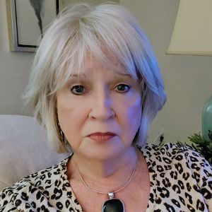 Meet your Posher, Janet